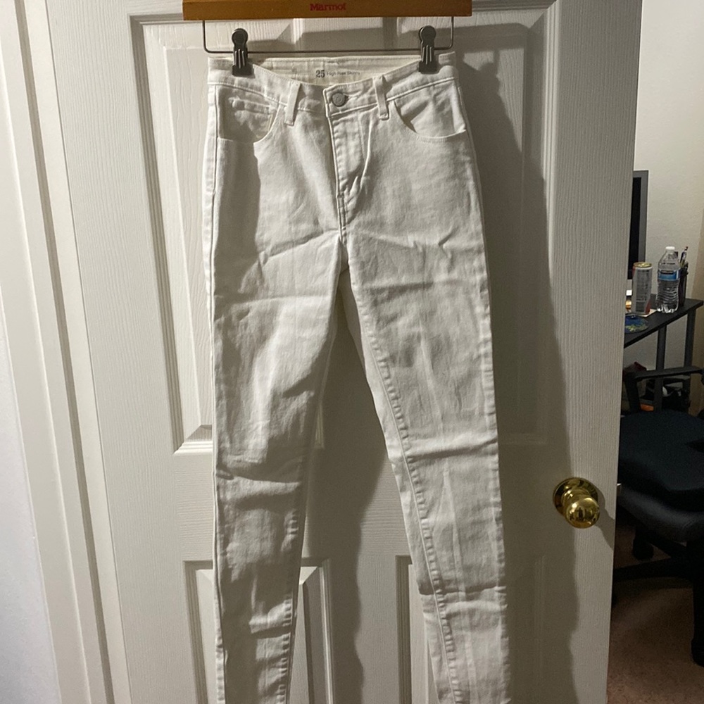 Levi’s Demi. Women’s Demi. Size 25